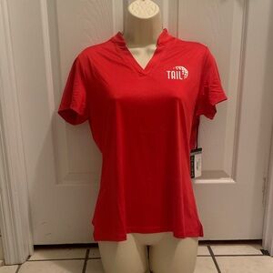 TAIL Women's Red Short-Sleeve V-Neck Performance Tee